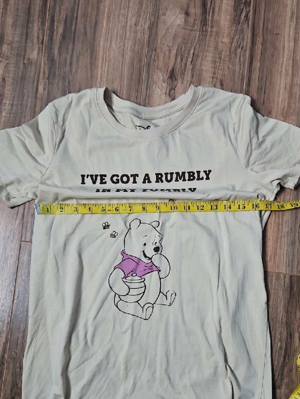 Disney Winnie the Pooh Pale Yellow Tee with Pink Accent Large - Picture 6 of 9